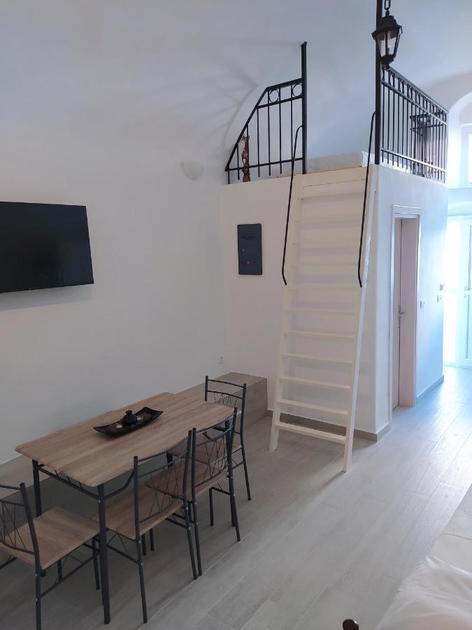 Appartement Mentoras' Complex à Emporio  Extérieur photo
